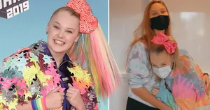 Jojo Siwa With A Girl Wallpaper