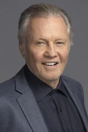Jon Voight In Studio Wallpaper