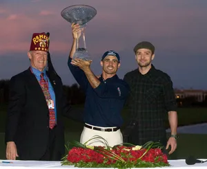 Jonathan Byrd Glass Trophy Wallpaper