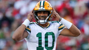 Jordan Love Green Bay Packers Quarterback Wallpaper