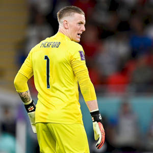 Jordan Pickford Looking Over His Shoulder Wallpaper