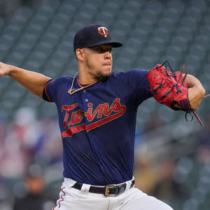Jose Berrios Positioning Wallpaper