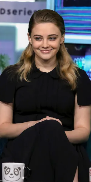 Josephine Langford - A Unique Blend Of Innocence And Beauty Wallpaper