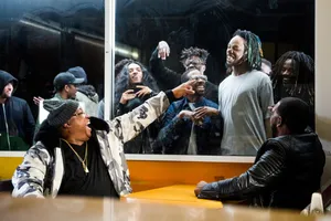 Joyful Reunionat Food Joint Wallpaper