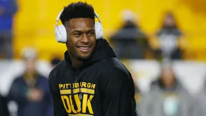Juju Smith Schuster Of The Pittsburgh Steelers Wallpaper