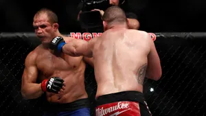 Junior Dos Santos Cain Velasquez Ufc Heavyweight Wallpaper