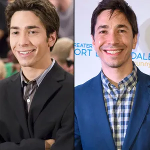 Justin Long Posing For A Photoshoot Wallpaper