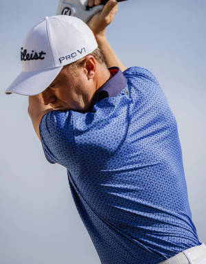 Justin Thomas Intense Golf Swing Close-up Wallpaper