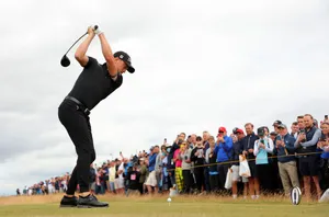 Justin Thomas Playing Golf Wallpaper