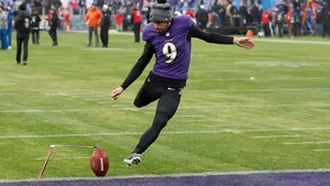 Justin Tucker Field Goal Attempt Wallpaper