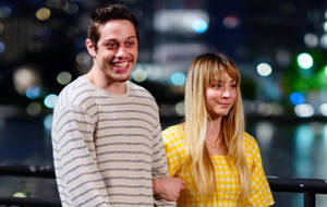 Kaley Cuoco And Pete Davidson Wallpaper