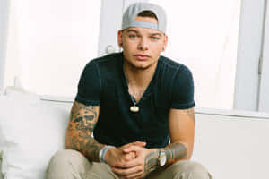 Kane Brown In White Aesthetic Room Wallpaper