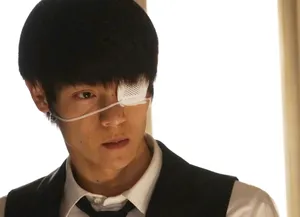 Kaneki's Life Takes A Dramatic Turn In Tokyo Ghoul Wallpaper