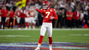 Kansas City Chiefs Kicker Field Goal Preparation Wallpaper
