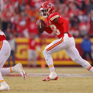 Kansas City Chiefs Player In Action Wallpaper