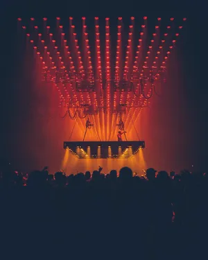 Kanye West Saint Pablo Light Show Wallpaper