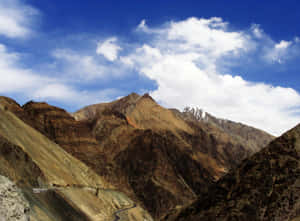 Kashmir Mountain Pass Road Wallpaper