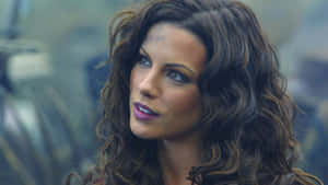 Kate Beckinsale Intense Gaze4 K Wallpaper