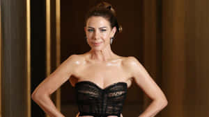 Kate Ritchie Posing For A Photoshoot Wallpaper