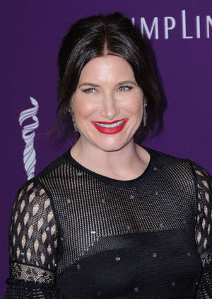 Kathryn Hahn Premiers Night Wallpaper