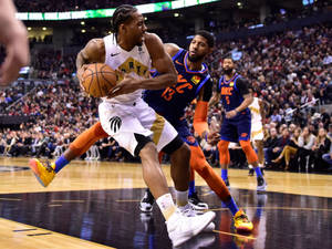 Kawhi Leonard Mid-action Shot Wallpaper