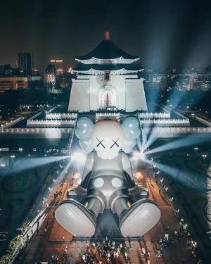 Kaws Holiday - The Magnificent Art Installation Wallpaper