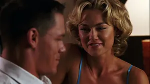 Kelly Carlson Posing In A Stunning Outfit Wallpaper