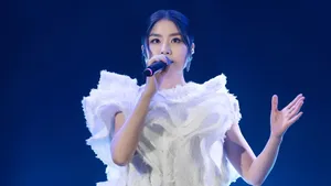 Kelly Chen Live Performance Wallpaper