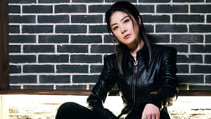 Kelly Chen Stylish Black Leather Outfit Wallpaper