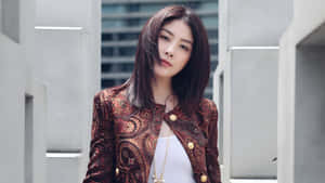 Kelly Chen Stylish Urban Fashion Wallpaper