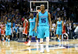 Kemba Walker Hornets Vs Milwaukee Wallpaper