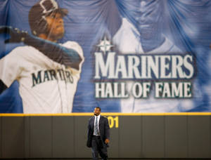 Ken Griffey Jr. Against Big Tarp Wallpaper