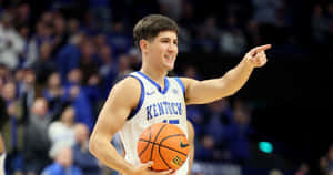 Kentucky Basketball Player Pointing Wallpaper