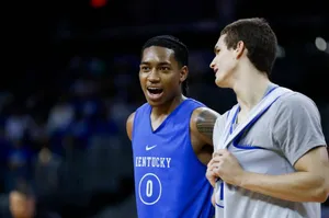 Kentucky Players Court Interaction Wallpaper