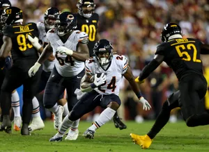 Khalil Herbert Chicago Bears Running Back Action Wallpaper