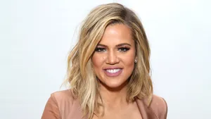 Khloe Kardashian In Beige Blazer Wallpaper