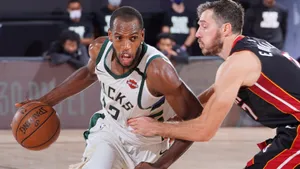 Khris Middleton Number 22 Wallpaper