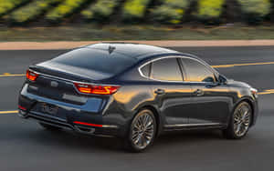 Kia Cadenza On The Road Wallpaper