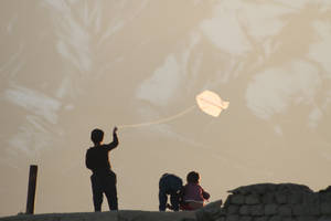 Kids Playing In Kabul Wallpaper