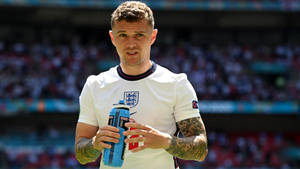 Kieran Trippier Blue Water Bottle Wallpaper