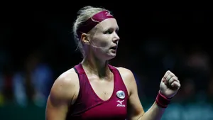 Kiki Bertens Mizuno Outfit Wallpaper
