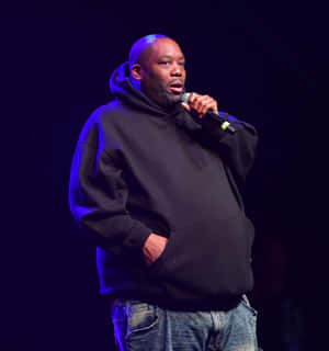 Killer Mike Performingon Stage Wallpaper