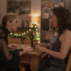 Killing Eve Intimate Conversation Wallpaper
