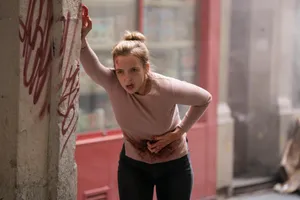 Killing Eve Wounded Character Wallpaper