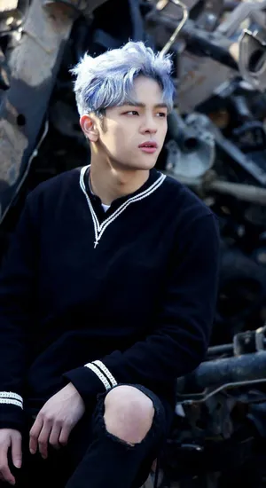 Kim Woojin Stylish Look Wallpaper