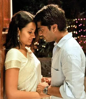 Kiss Vinnaithandi Varuvaya Hd Wallpaper