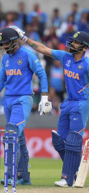 Kl Rahul Patting Ms Dhoni Wallpaper