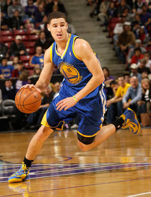 Klay Thompson Dribble Wallpaper