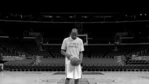 Kobe Bryant Court Black And White Wallpaper