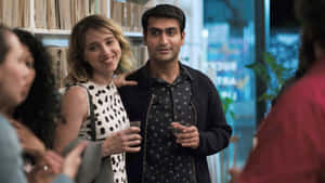 Komail Nanjiani And Zoe Kazan In The Big Sick Wallpaper